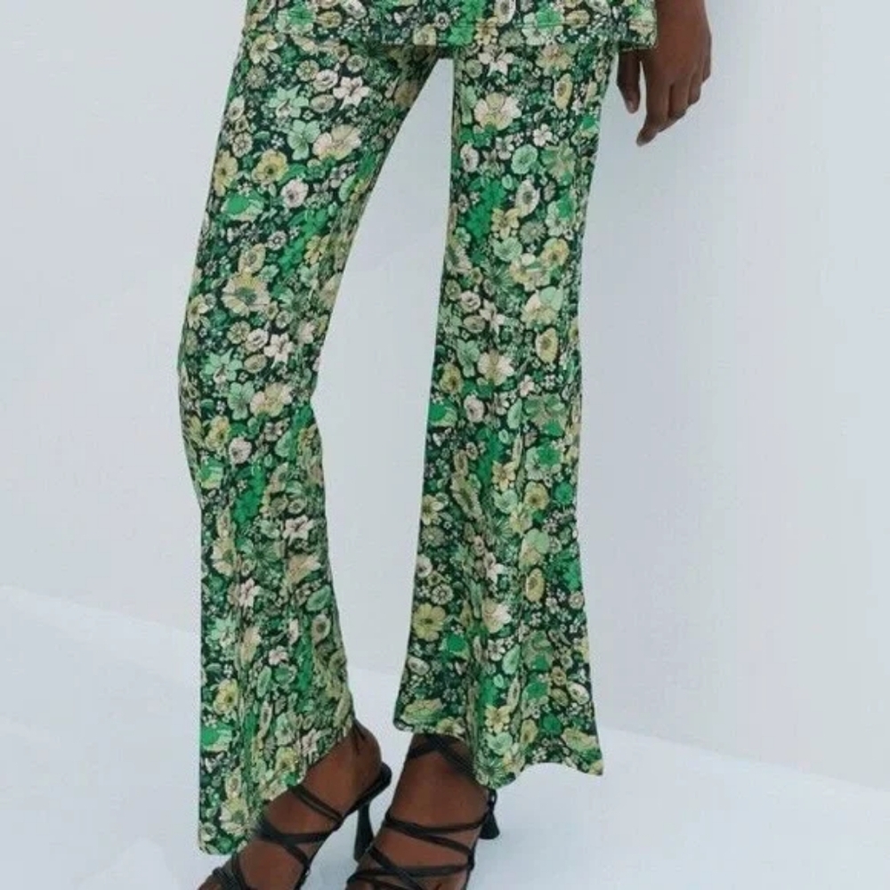 Zara Green Floral Pull On Pants